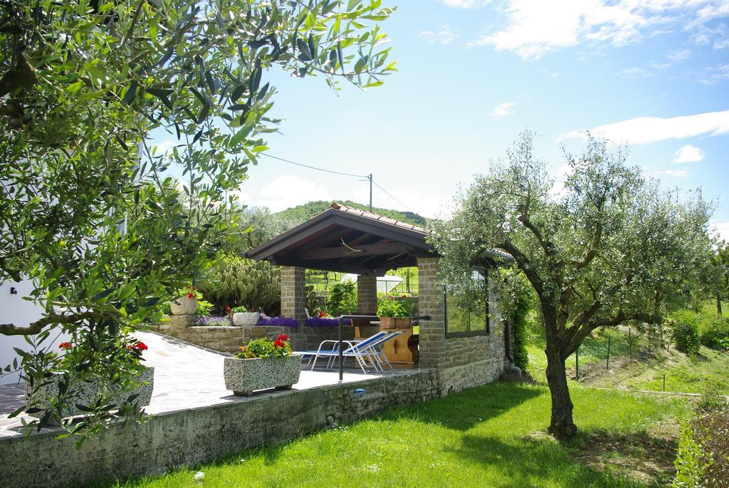 Guest House Nena Мотовун Екстериор снимка
